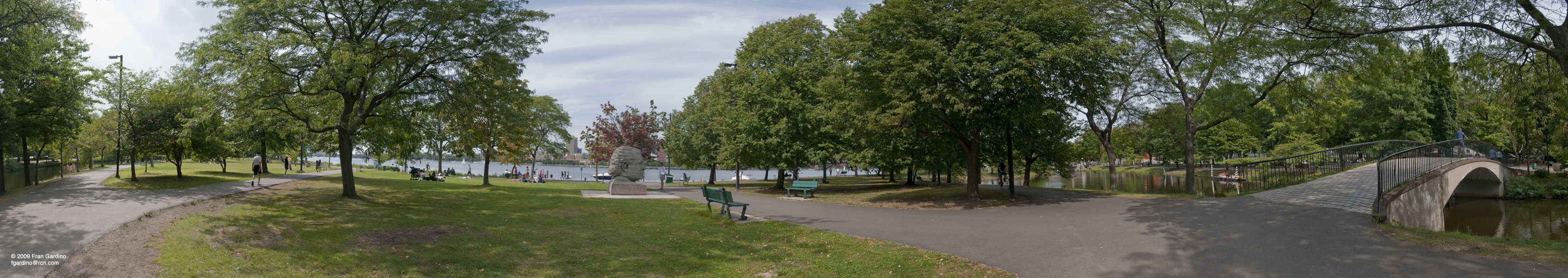 Charles Esplanade - Fiedler Statue